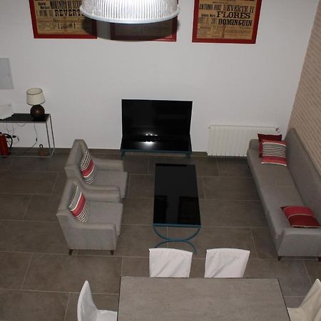 Cozy & Modern Apartment Hombre De Piedra Севилья Экстерьер фото